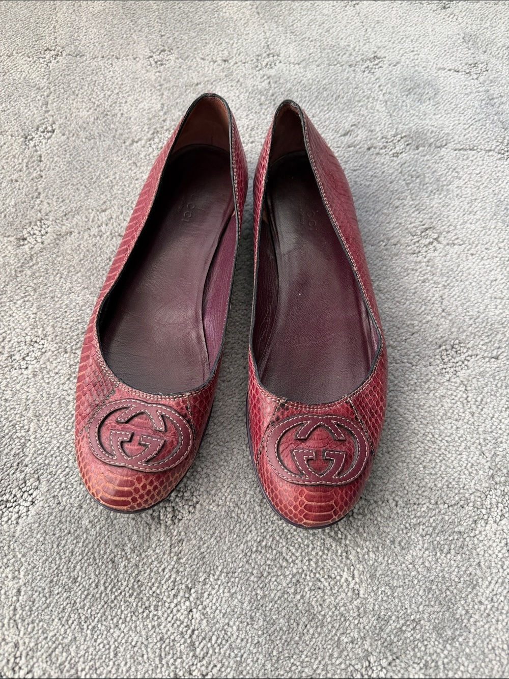 Gucci Red Snakeskin Logo Ballet Flats